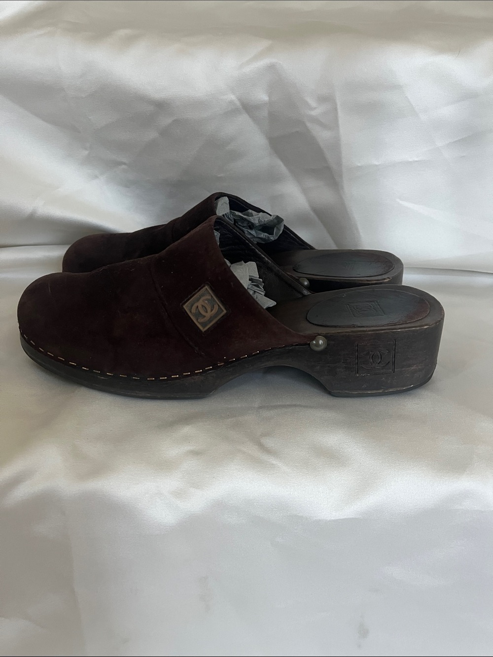 Chanel Brown Suede Clogs Size 38 - Picture 4 of 14